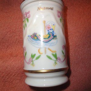 Lenox Fine china Spice Jar Canister 1993 Carousel Nutmeg Swan Paper Lable Rack
